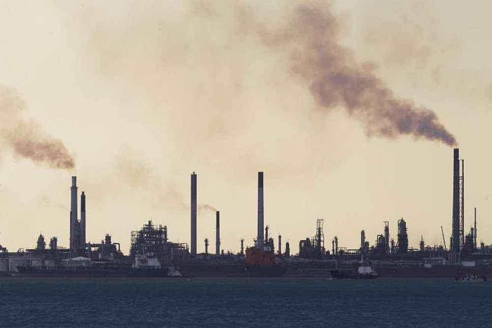 Singapore is looking to emerging technologies to reduce Singaporeu00e2u20acu2122s carbon emissions, especially in emission-intensive areas such asu00c2u00a0the power and industrial sectors. u00e2u20acu201d TODAY pic