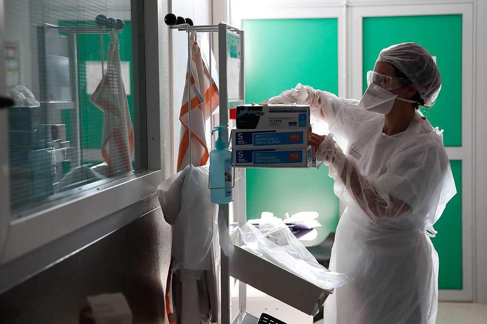A nurse wearing a protective face mask works in the Intensive Care Unit (ICU) at the Robert Ballanger hospital in Aulnay-sous-Bois near Paris amid the Covid-19 outbreak in France, September 15, 2020. u00e2u20acu201d Reuters pic