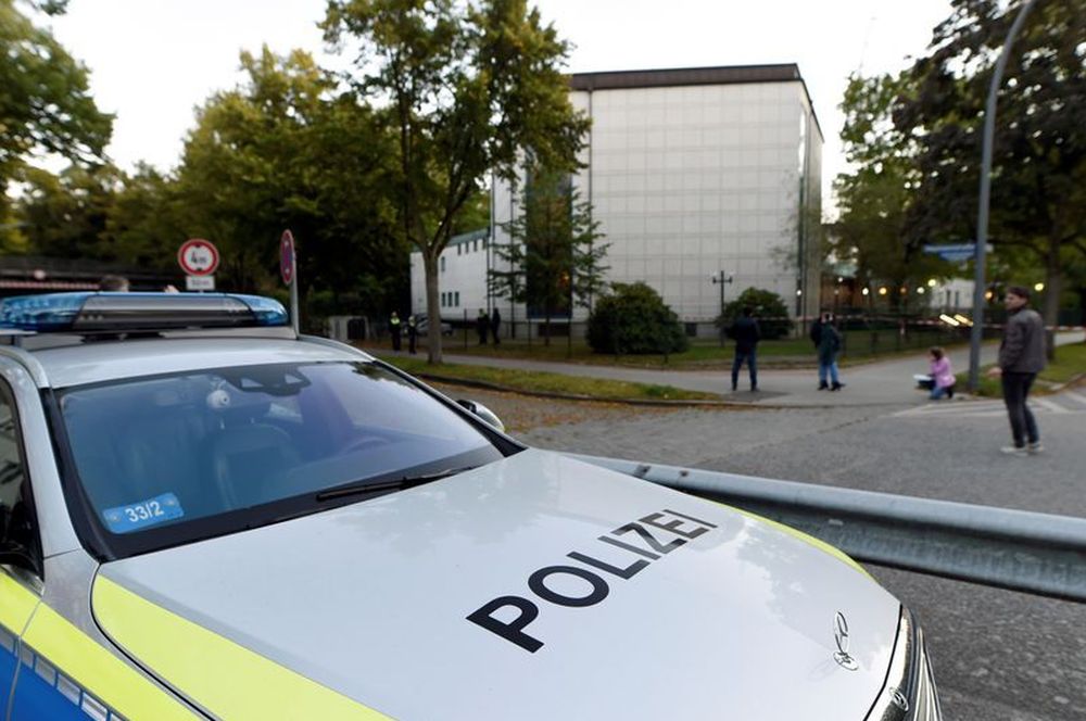 The suspect was arrested by police officers who were assigned to protect the synagogue in Hamburg. u00e2u20acu201d AFP pic