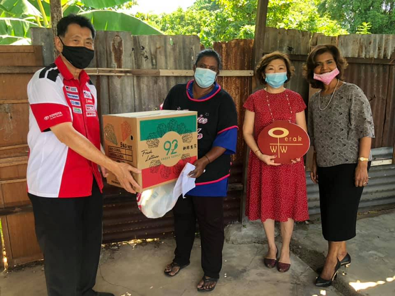 Perak Women for Women will embark on a mobile food pantry programme from Nov 5 to better assist the poor that were affected by Covid-19 pandemic. ― Picture via Facebook/ The PWW Shop
