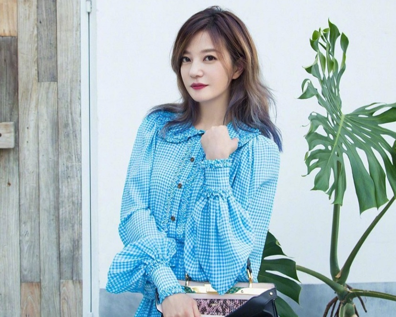 Chinese actress Vicky Zhao is taking on more jobs now to collect more funds to pay off compensation arising from suits. u00e2u20acu2022 Picture via Instagram/zhaoweiofficialn