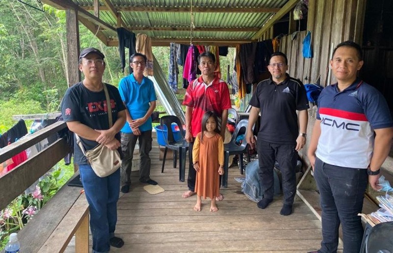 The MCMC said that the initiative to provide VSAT for Kampung Gusi will be part of CTTu00e2u20acu2122s Corporate Social Responsibility efforts. u00e2u20acu201d SoyaCincau pic
