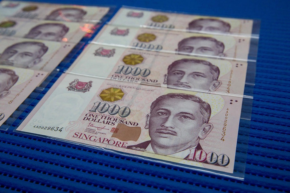 One currency dealer estimated that there are more than 40 million pieces of the S$1,000 notes from the portrait series in circulation. u00e2u20acu201d TODAY pic