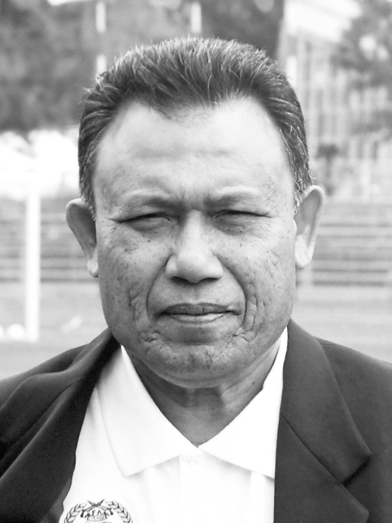 Legenda bola sepak negara Datuk Mohamad Bakar, 75, menghembuskan nafasnya yang terakhir di Institut Perubatan dan Pergigian Termaju (IPPT) Universiti Sains Malaysia (USM) dekat Kepala Batas, di sini kira-kira jam 10.20 pagi tadi. u00e2u20acu201du00c2u00a0Foto Bernaman