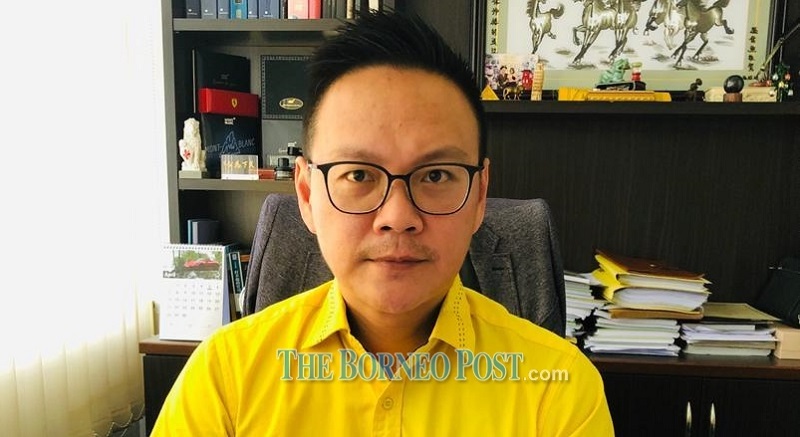 GPS Youth leader Milton Foo agreed that Article 16 of the Sarawak Constitution currently lacked a clear definition of u00e2u20acu02dcresident of the stateu00e2u20acu2122 and hoped that the Bill would be improved upon and re-tabled in the State Legislative Assembly to smooth this