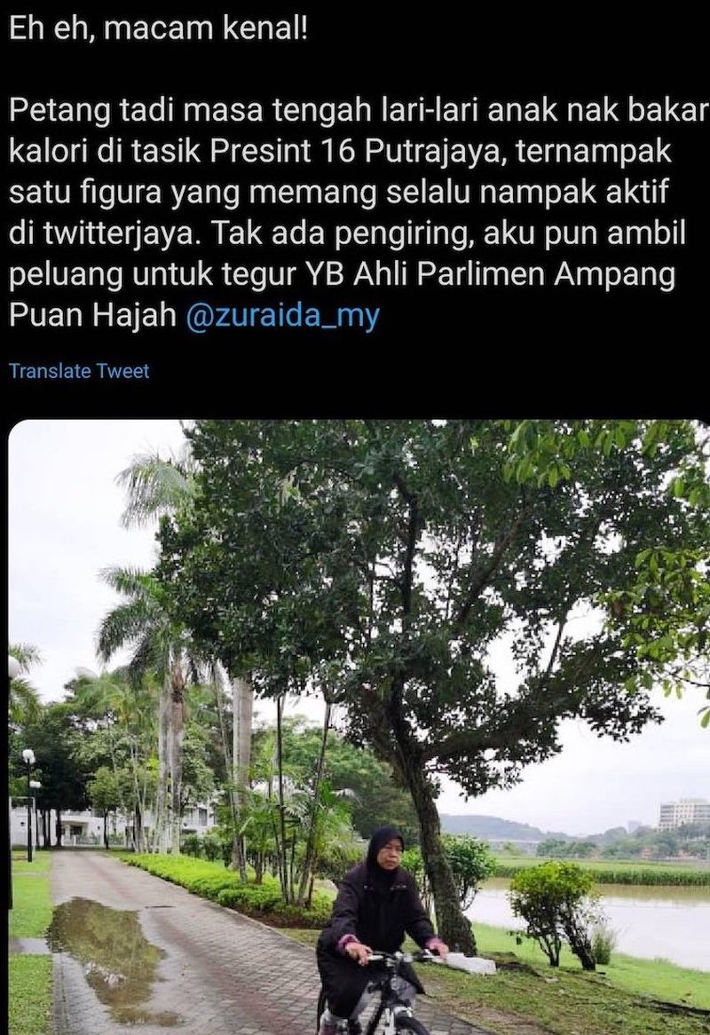 The staged photo and cringeworthy tweet was the subject of mockery. — Picture via Twitter/@JatIkhwan