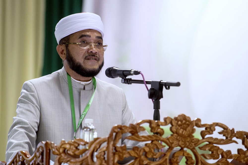 Pasir Puteh MP Nik Muhammad Zawawi Nik Salleh speaks at the Pas annual Muktamarin Machang September 12, 2020. u00e2u20acu201d Bernama pic