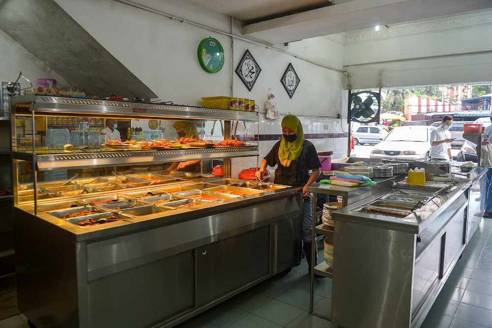 A restaurant in Bangsar during the conditional movement control order (CMCO) in Kuala Lumpur November 20, 2020. u00e2u20acu201d Picture by Miera Zulyana  