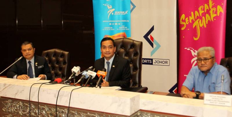 Datuk Onn Hafiz Ghazi (centre) said the 39 sports venues, originally scheduled for Sukma, will be used for various state-level sports programmes. u00e2u20acu201d Picture by Ben Tan