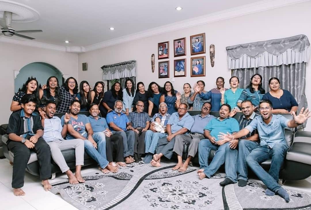 Taarani who comes from a big family would usually see their relatives gather in her grandfather's house every Deepavali. — Picture by Taarani Rajendran.