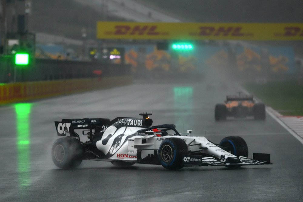 AlphaTauriu00e2u20acu2122s Daniil Kvyat spins during qualifying during the Turkish Grand Prix at Istanbul Park in Istanbul, Turkey, November 14, 2020. u00e2u20acu2022 Reuters picnnn
