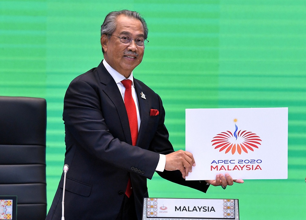 Prime Minister Tan Sri Muhyiddin Yassin poses for a photo during the Asia Pacific Economic Cooperation (Apec) Economic Leadersu00e2u20acu2122 Meeting (AELM) in Kuala Lumpur November 20, 2020. u00e2u20acu2022 Bernama pic