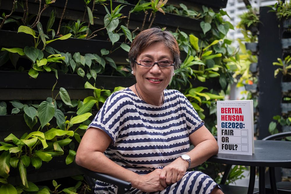 Veteran journalist Bertha Henson with her new book GE2020: Fair or Foul? u00e2u20acu201d TODAY pic