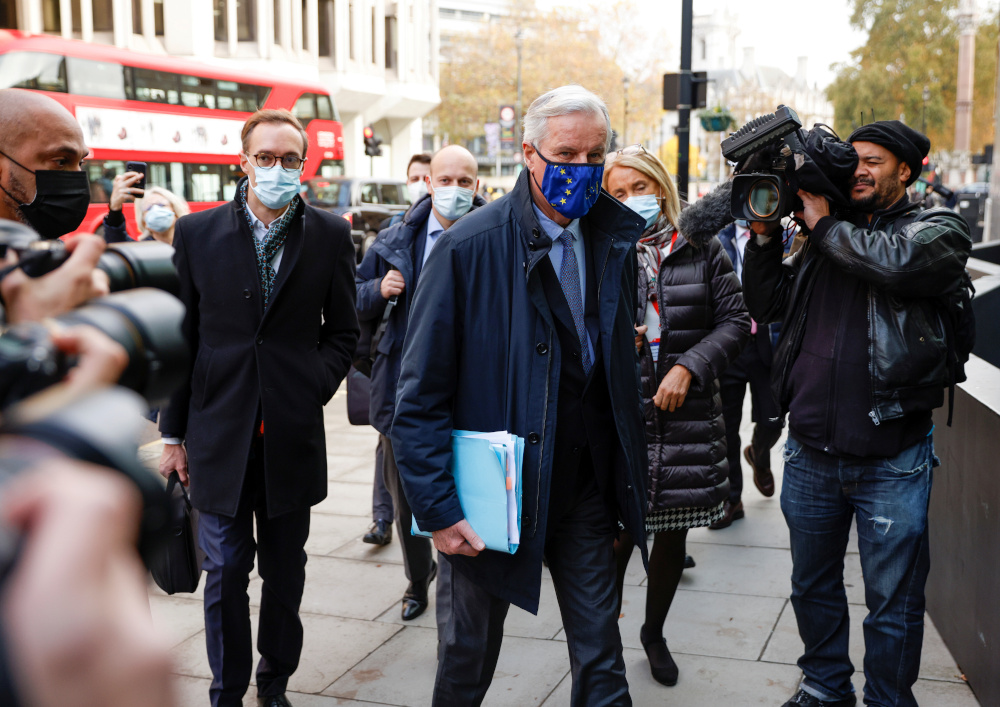 European Unionu00e2u20acu2122s chief Brexit negotiator Michel Barnier wearing a face mask arrives for a meeting in London, Britain November 10, 2020. u00e2u20acu201d Reutersnn
