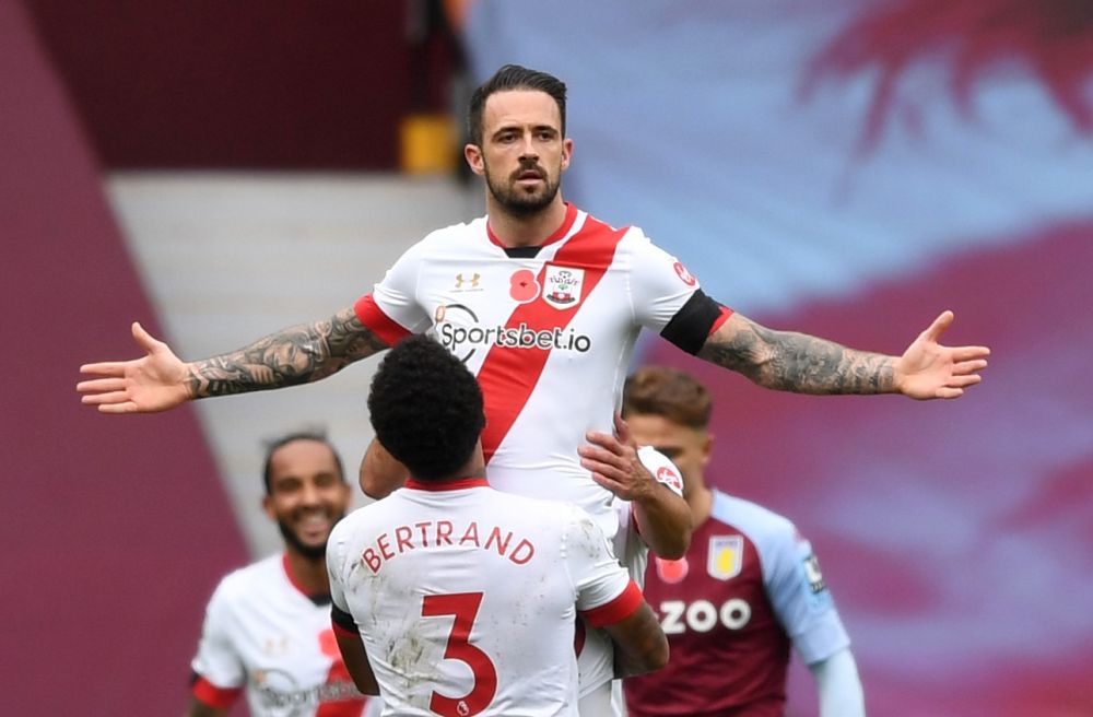 Southampton's Danny Ings celebrates scoring their fourth goal against Aston Villa with teammates at Villa Park, Birmingham November 1, 2020. u00e2u20acu201d Reuters pic
