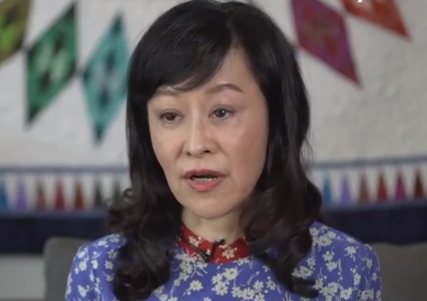 Image of Lee Suet Fern from the YouTube video: Lim Suet Fern's reaction to her son Li Huanwu coming out as gay.