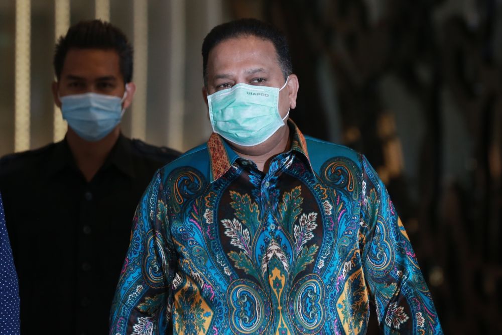 MIC president Tan Sri SA Vigneswaran is pictured at Hilton Kuala Lumpur for a meeting with Perikatan Nasional leaders November 1, 2020. u00e2u20acu201d Picture by Ahmad Zamzahuri