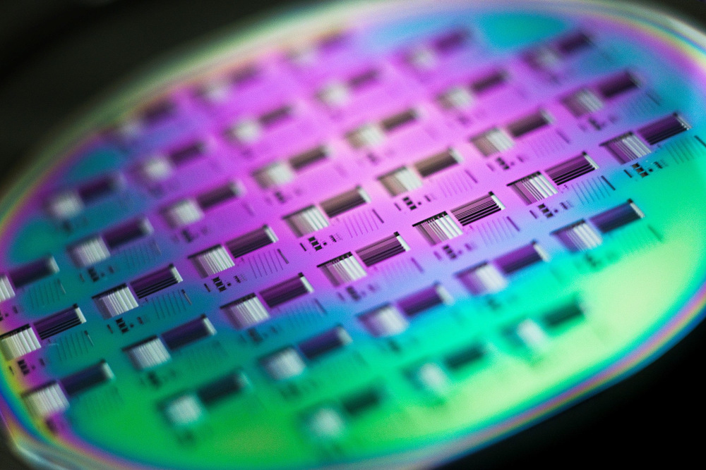 A silicon wafer is pictured during the media presentation of the Guardian Angels project in one of the low particle pollution nanofabrication clean rooms of the Swiss Federal Institute of Technology (EPFL) in Ecublens May 16, 2011. u00e2u20acu201d Reuters pic