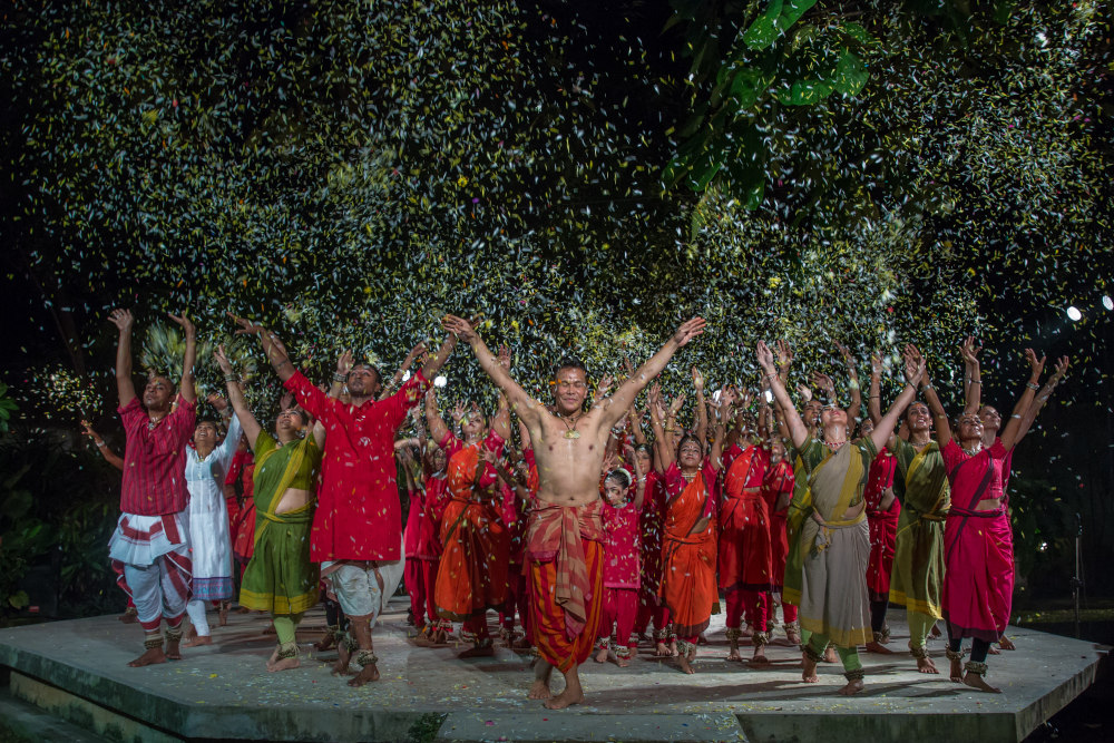 Dancers of Sutra Dance Theatre during Navaratri, 2018 at Sutra Amphi Theatre. u00e2u20acu201d Picture courtesy of Sutra Foundation. 