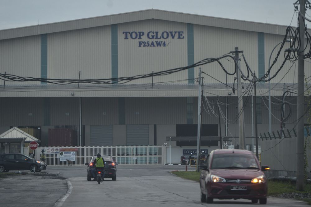 A general view of a Top Glove factory in Klang November 26, 2020. u00e2u20acu201dPicture by Miera Zulyana 