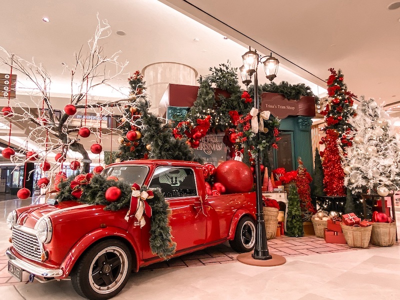 A classic 1965 Austin Mini Pickup is just one of several vintage cars on display at the mall. — Picture courtesy of The Gardens Mall