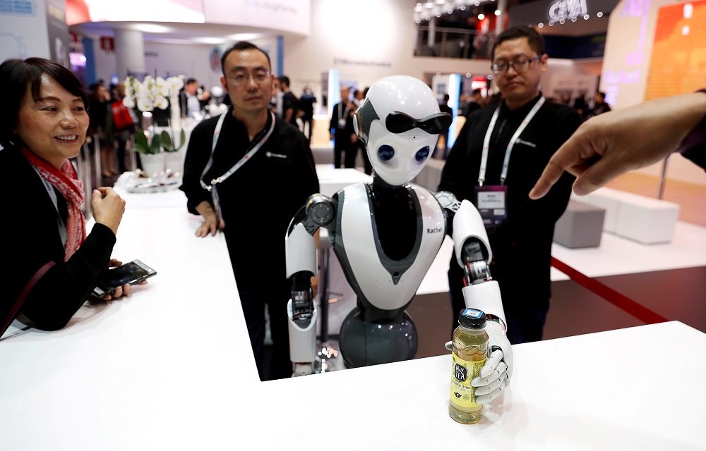 The CloudMinds XR-1 robot performs for visitors at the Mobile World Congress in Barcelona February 25, 2019. u00e2u20acu201d Reuters pic
