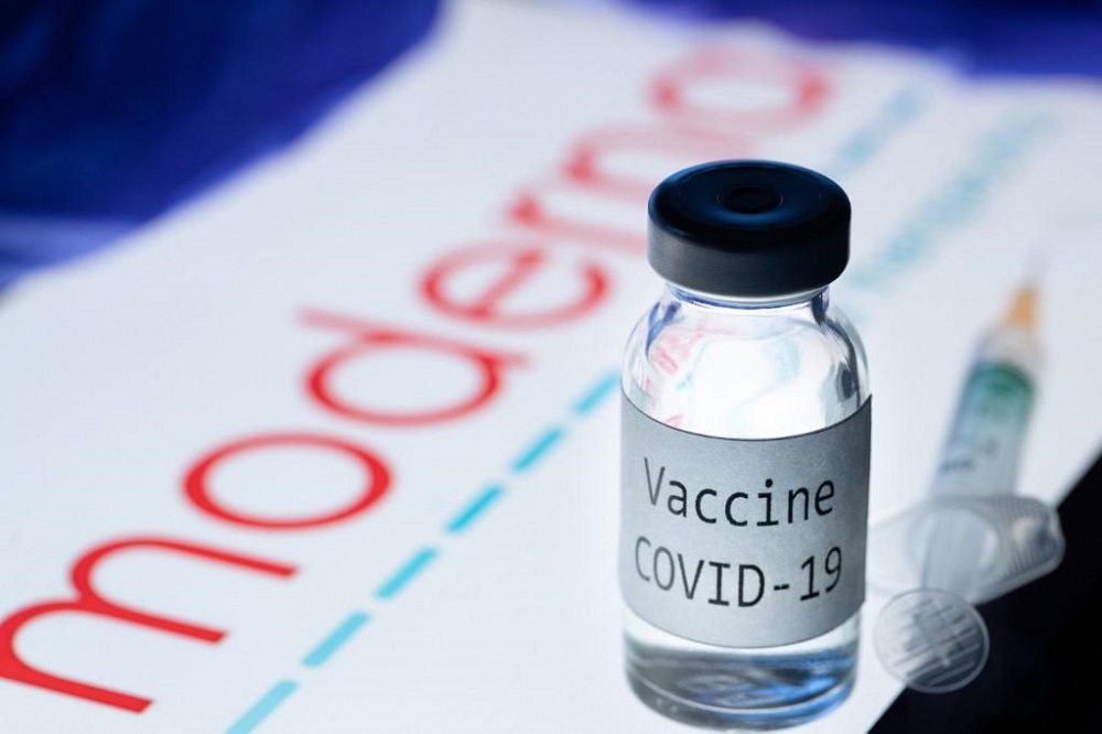 American company Moderna has started submitting initial data on its Covid-19 vaccine to the Health Sciences Authority in Singapore and will continue to roll in data as soon as it becomes available. u00e2u20acu201d AFP pic