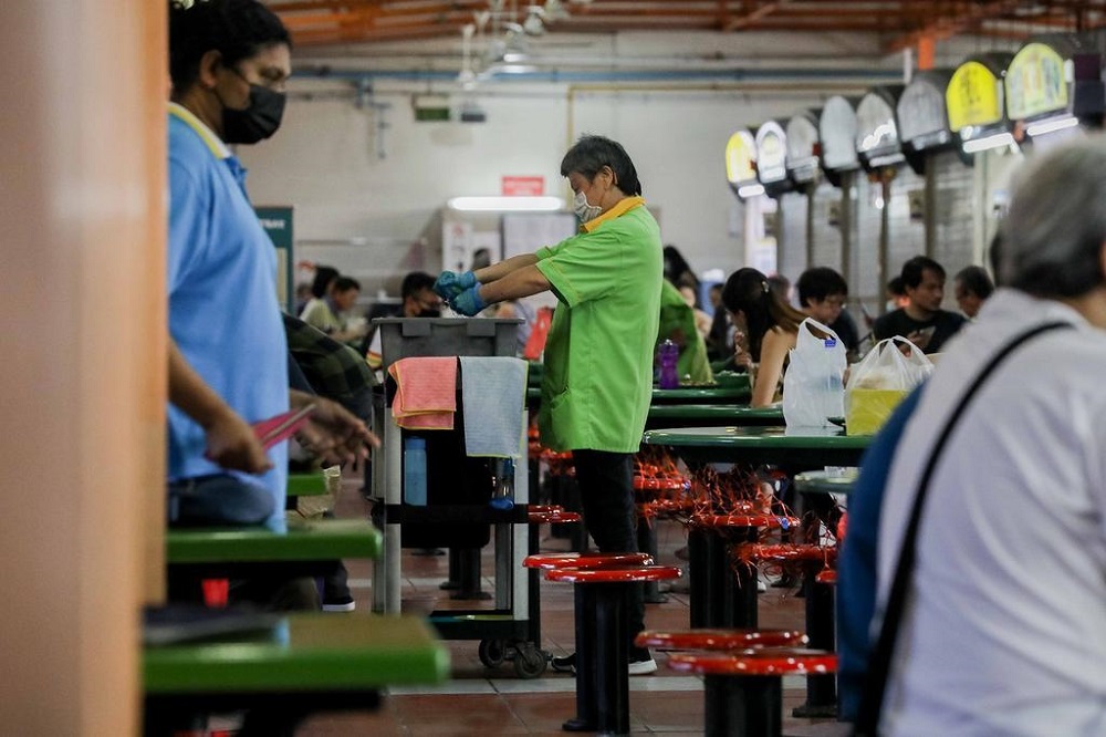 The average wage for those in the bottom 20 per cent fell from S$2,457 to S$2,340 year-on-year in June. u00e2u20acu201d TODAY pic