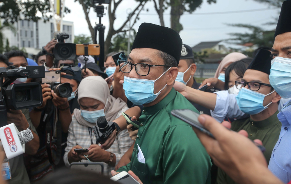 Perak Mentri Besar Datuk Seri Ahmad Faizal Azumu speaks to reporters after seeking an audience with Sultan of Perak Sultan Nazrin Muizzuddin Shah at Istana Kinta in Ipoh December 4, 2020. u00e2u20acu201d Picture by Farhan Najib