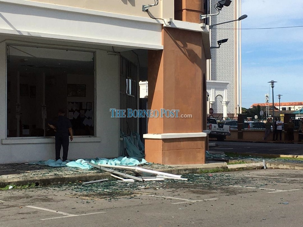 An explosion has occurred at a government department office at Miri 101 Commercial Centre, Jalan Miri-Pujut at about 8.30am today. u00e2u20acu201d Borneo Post Online pic