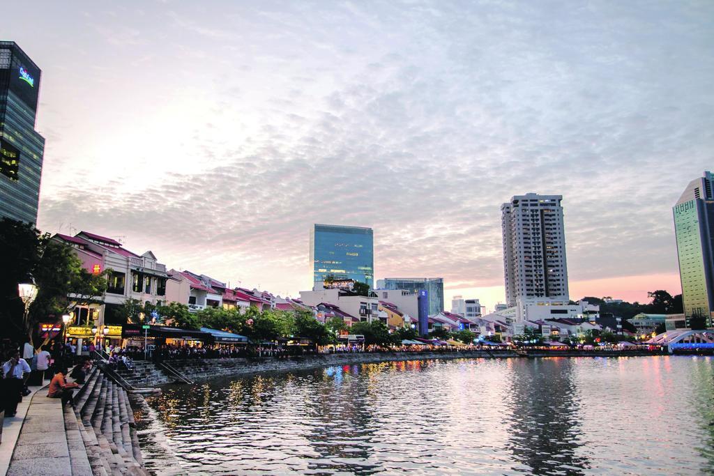 The authorities said that a group of eight people were allegedly attacked by another group in a club at Boat Quay which was not named. u00e2u20acu201d TODAY pic