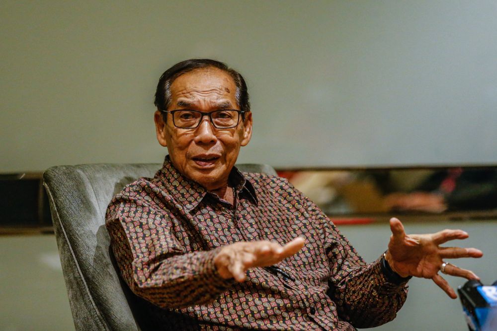 Tan Sri Ab Rashid Abdul Rahman speaks during a press conference in Kuala Lumpur December 18, 2020. u00e2u20acu201d Picture by Firdaus Latif