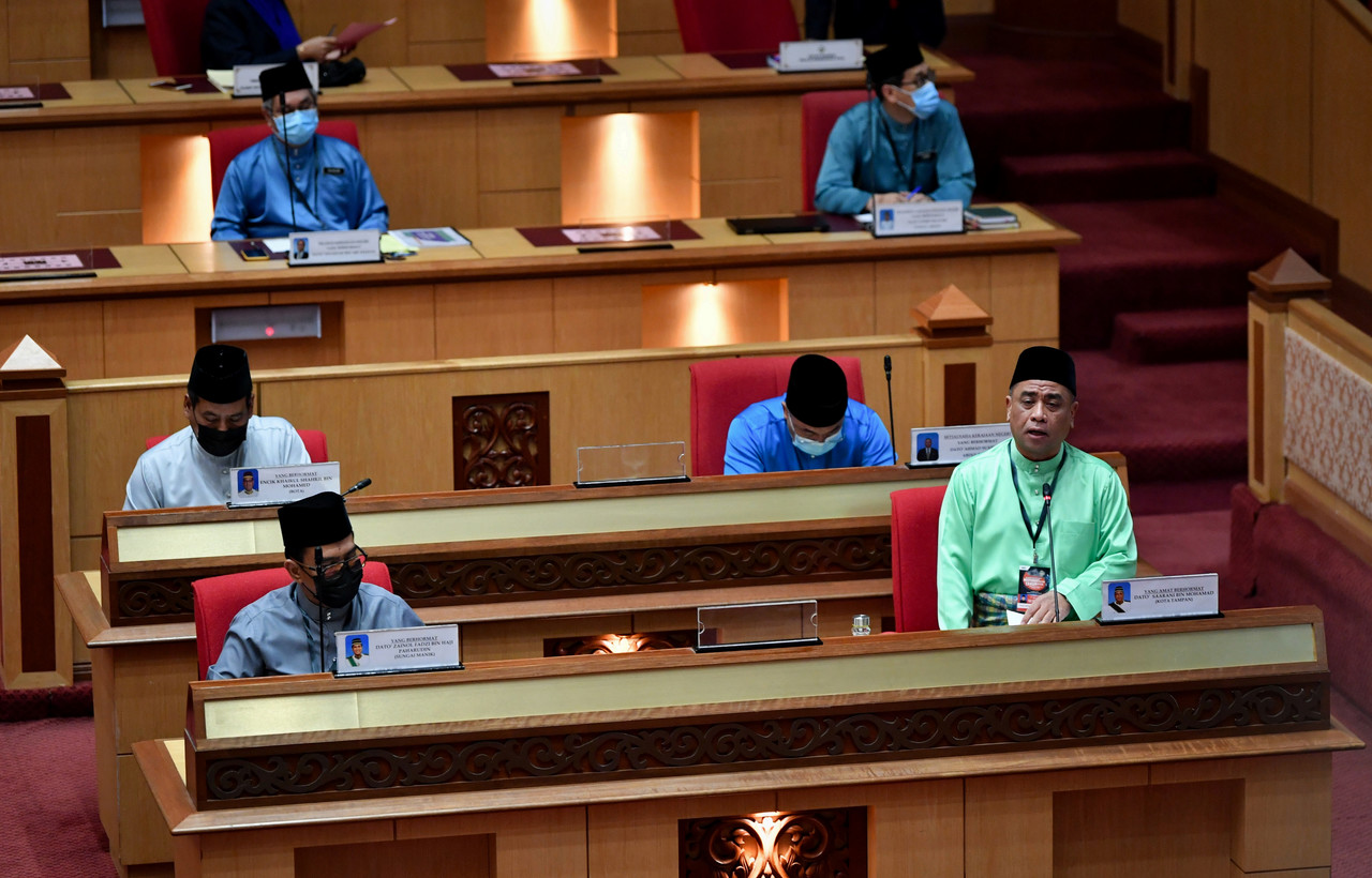 Perak Mentri Besar Datuk Saarani Mohamad speaks at the State Legislative Assembly in Ipoh December 18, 2020. u00e2u20acu201d Bernama pic