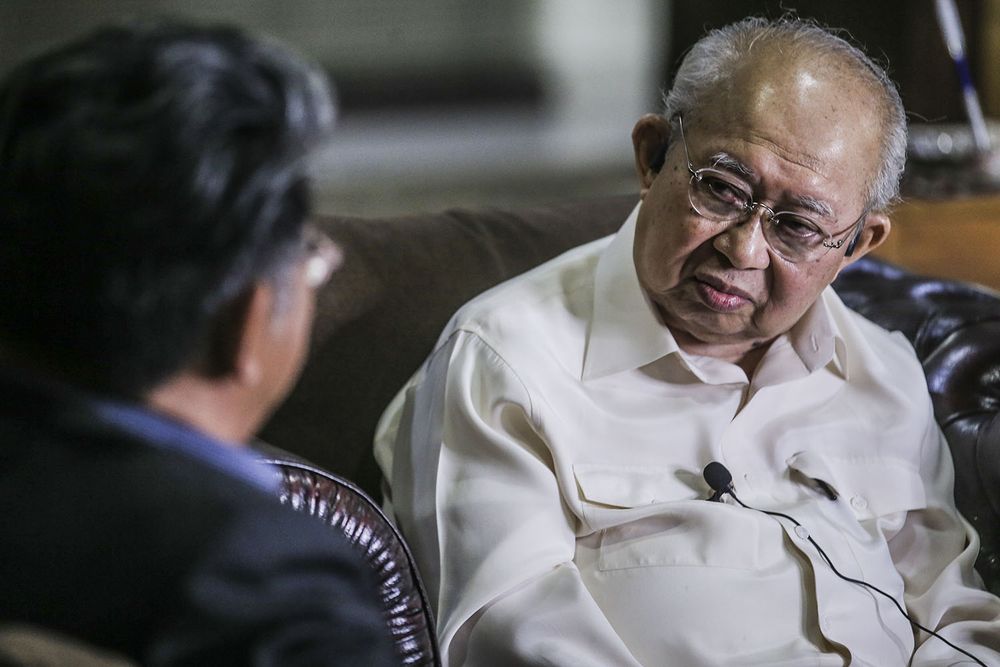 Gua Musang MP, Tengku Razaleigh Hamzah speaking during an interview with the National Professor Council, December 24, 2020. u00e2u20acu201d Picture by Hari Anggara