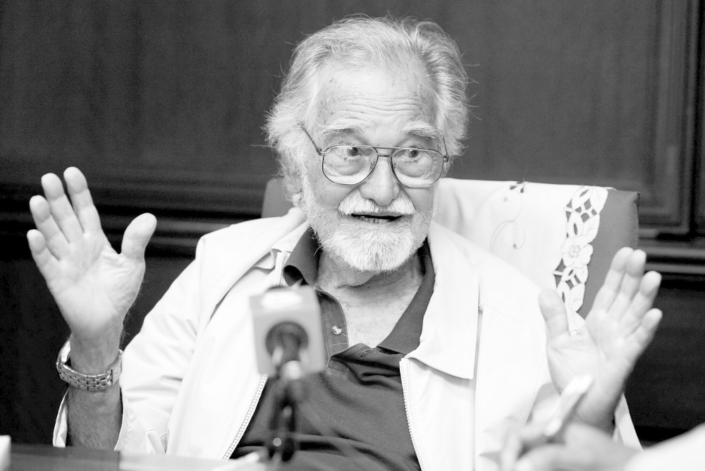 Royal Professor Ungku Abdul Aziz Abdul Hamid died at 98 of old age December 15, 2020. u00e2u20acu201d Bernama pic