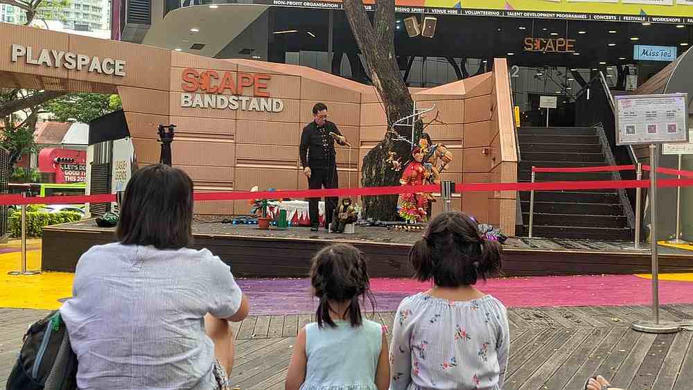 Marionettist Patrick Wan, 64, performing at *Scape mall December 5, 2020. u00e2u20acu201d TODAY pic