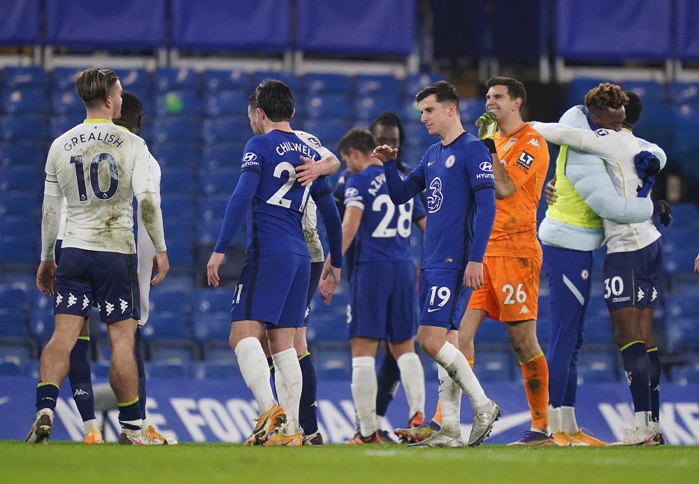 Chelsea's Mason Mount with Aston Villa's Jack Grealish after the match, December 29, 2020. u00e2u20acu2022 Pool via Reuters 