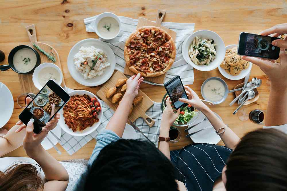 China's rapid economic growth has profoundly changed eating habits u00e2u20acu201d massively popular online delivery apps make cheap, calorie-rich meals available to city dwellers at all hours. u00e2u20acu201d AsiaVision / Getty images via AFP