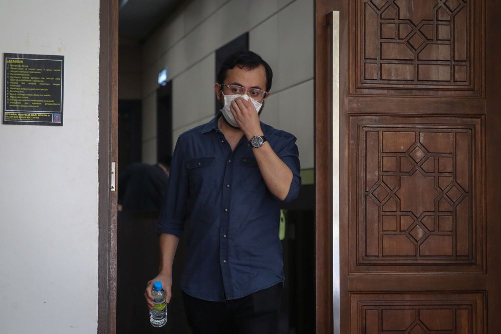 Ezra Zaid is pictured at the Petaling Shariah Subordinate Court December 10, 2020. u00e2u20acu201d Picture by Yusof Mat Isa