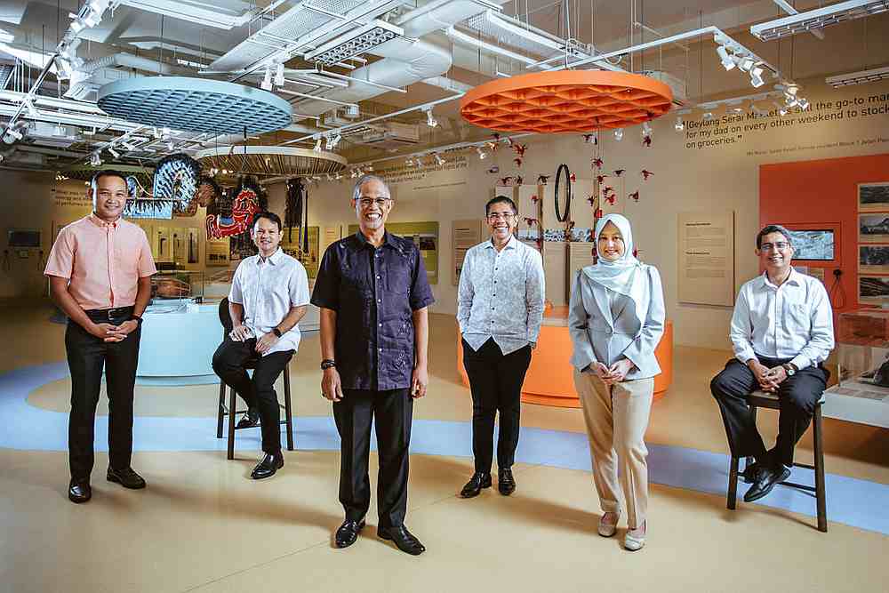 (From left) Fahmi Aliman, Zaqy Mohamad, Masagos Zulkifli, Maliki Osman, Rahayu Mahzam and Faishal Ibrahim at a year-end media interview. u00e2u20acu201d M3 pic via TODAY