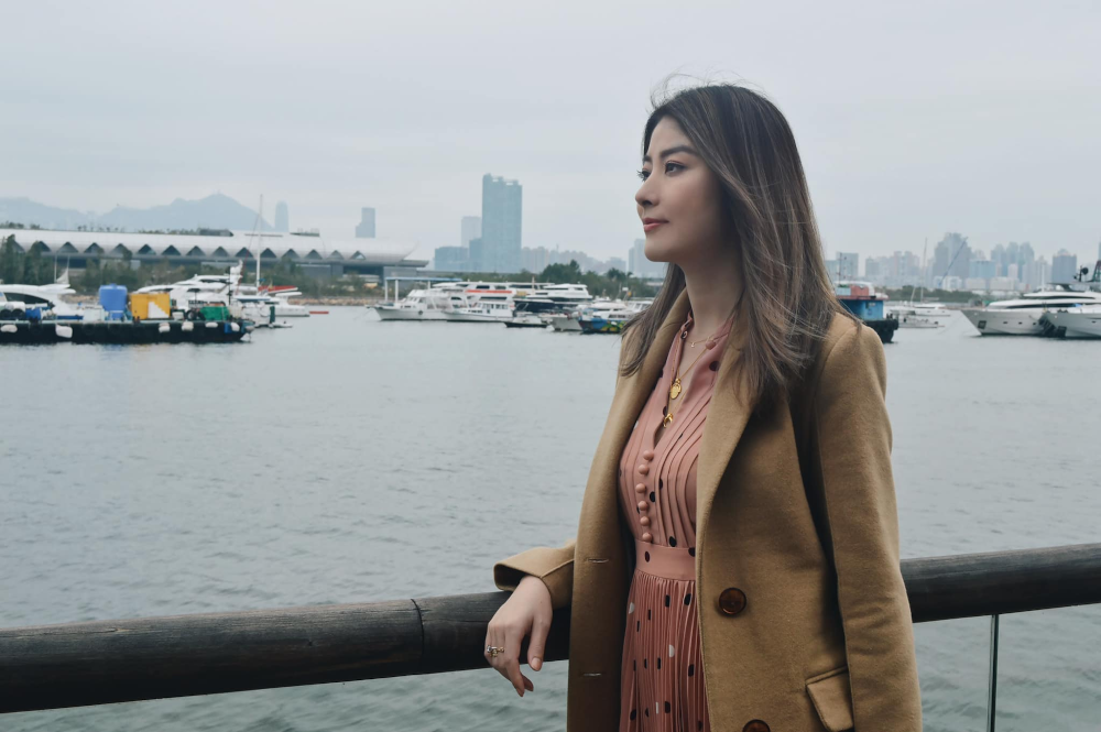 Hong Kong celebrity Kelly Chen suffered at least RM500,000 losses as there was no take up for her shoplots. u00e2u20acu201d Photo via Facebook/ kellychenwailam