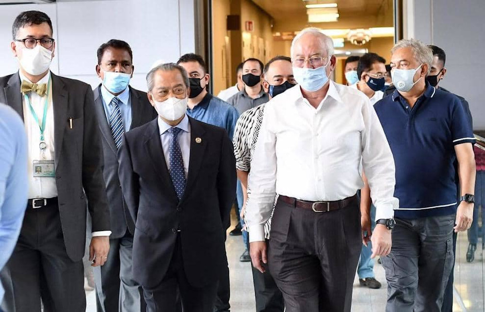 Prime Minister Tan Sri Muhyiddin Yassin with Datuk Seri Najib Razak at Prince Court Medical Centre in Kuala Lumpur, December 17, 2020. u00e2u20acu201d Picture via Facebook/Muhyiddin Yassinn
