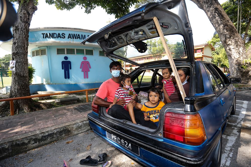 During the day, Ganesh would park his car near public toilets such as the one next to Padang Polo, at Esplanade and on Gurney Drive. — Picture by Sayuti Zainudin