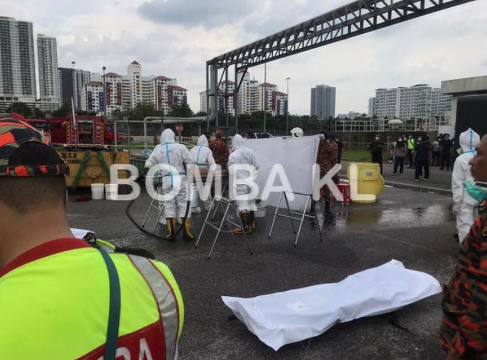 Three workers died after inhaling gas while cleaning a sewage plant in Pantai Dalam. u00e2u20acu201d Bomba KL pic via Twitter/Bernama