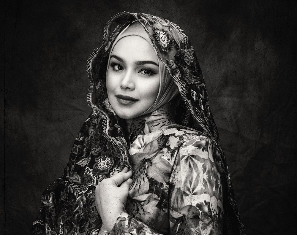 The 41-year-old singer says she is grateful for being able to conceive two years after welcoming her firstborn Siti Aafiyah. u00e2u20acu201d Picture from Instagram/@ctdk