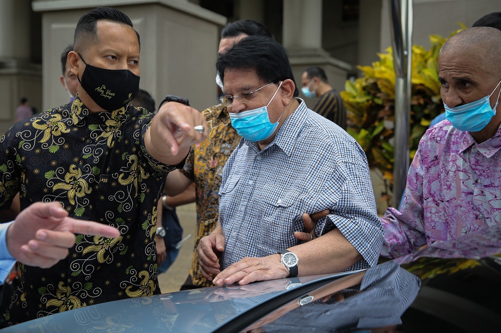 Former Federal Territories minister Datuk Seri Tengku Adnan Tengku Mansor is pictured leaving the Kuala Lumpur Court Complex December 21, 2020. u00e2u20acu2022 Picture by Yusof Mat Isa