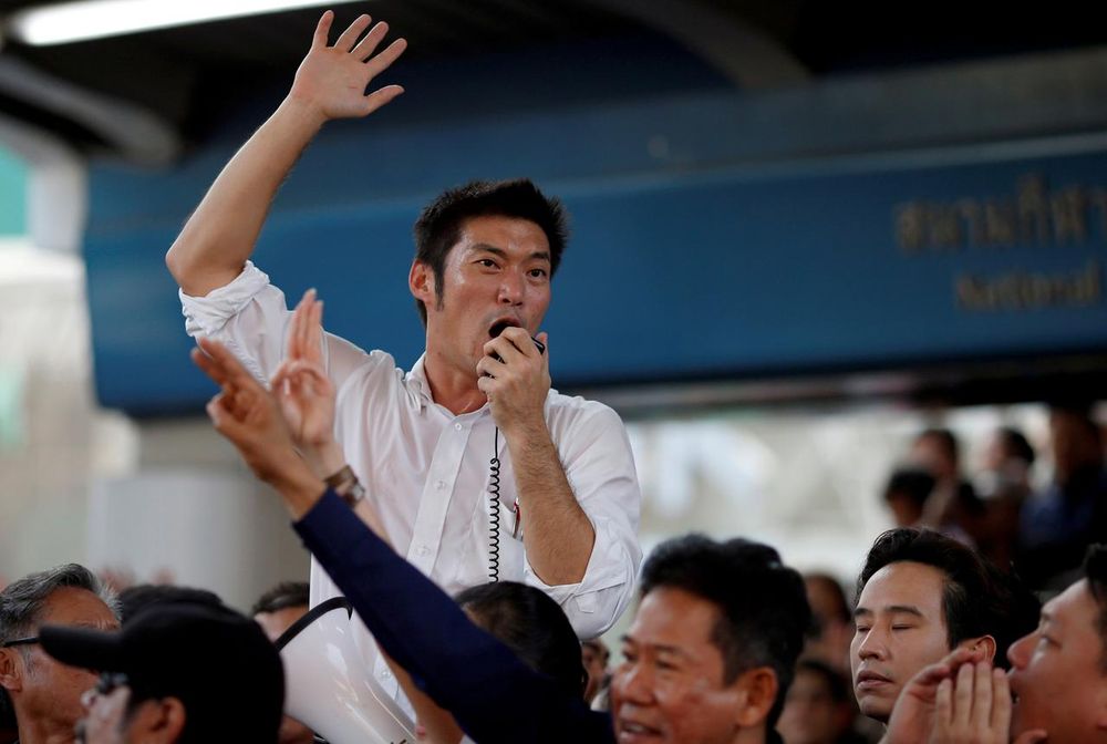 Thanathorn Juangroongruangkit of Thailandu00e2u20acu2122s progressive Future Forward Party talks to his supporters during an unauthorised flash mob rally in Bangkok, December 14, 2019. u00e2u20acu201d Reuters pic