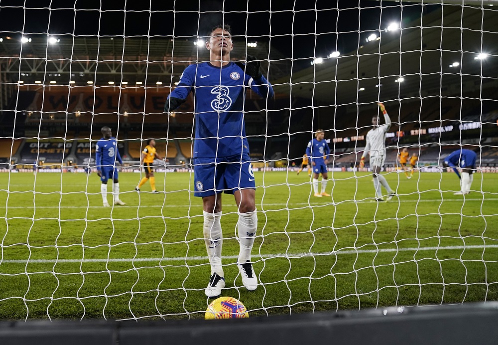 Chelsea's Thiago Silva reacts after conceding their second goal scored by Wolverhampton Wanderers' Pedro Neto December 16, 2020. u00e2u20acu2022 Pool via Reuters 