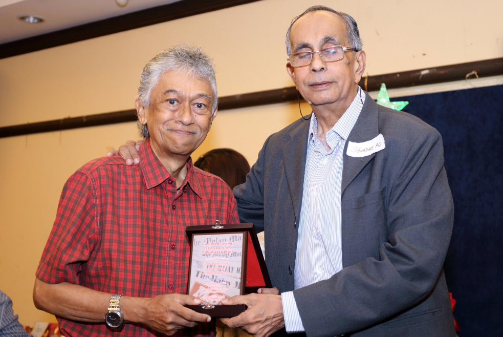 Former Malay Mail sports editor Tony Francis (left) died today. u00e2u20acu2022 Picture via Facebook/Tony Francis