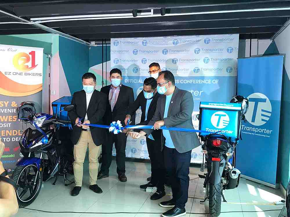 Homegrown label Transporter based in Petaling Jaya is the latest company to enter the e-hailing and delivery market in Malaysia.